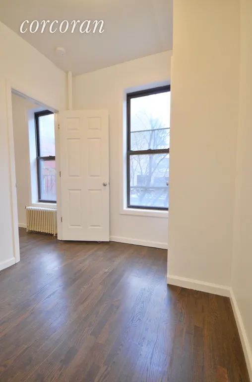 New York City Real Estate | View 206 Thompson Street, 9 | room 7 | View 8