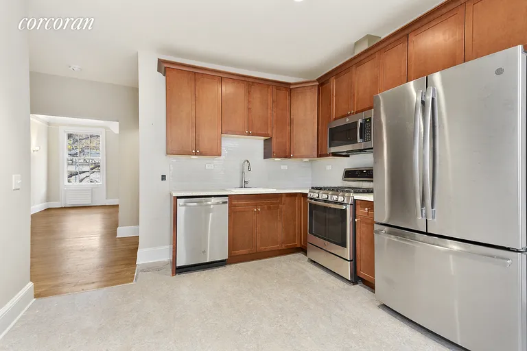New York City Real Estate | View 491 Hudson Street, 2 | room 2 | View 3