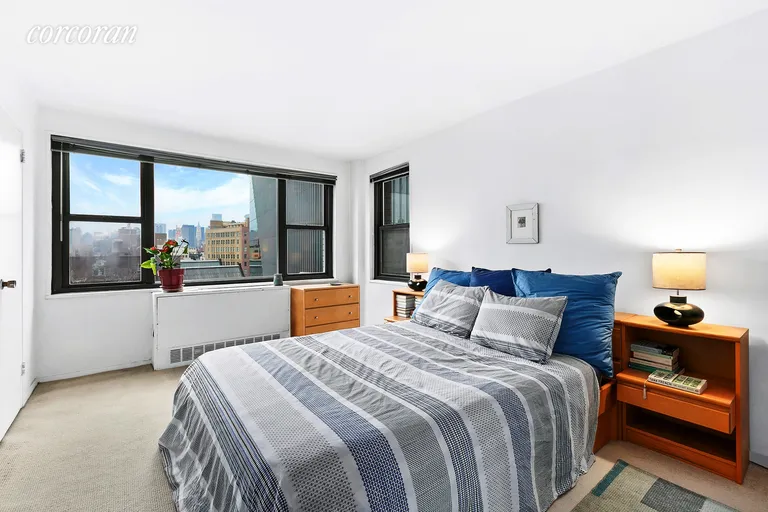New York City Real Estate | View 115 East 9th Street, 15B | room 4 | View 5