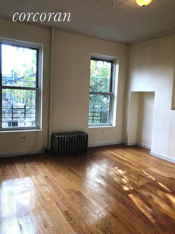 New York City Real Estate | View 219 5th Avenue, R3 | room 2 | View 3