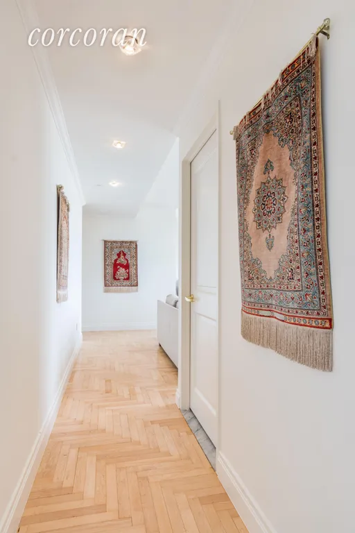New York City Real Estate | View 404 East 76th Street, 22B | room 3 | View 4