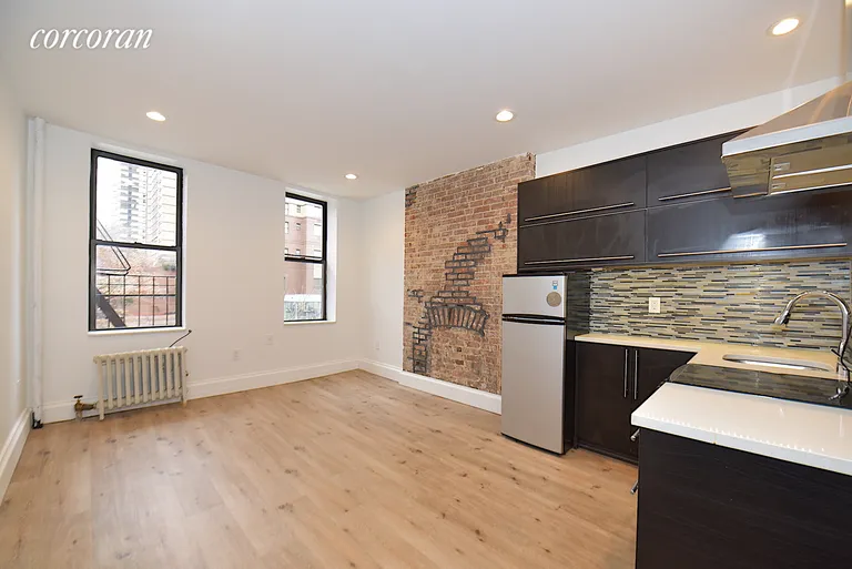 New York City Real Estate | View 301 East 95th Street, B1 | 1.5 Beds, 1 Bath | View 1