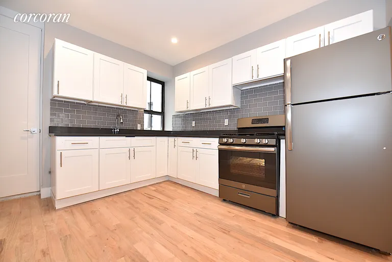 New York City Real Estate | View 268 West 12th Street, 5W | room 2 | View 3