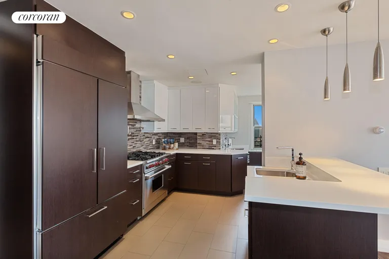 New York City Real Estate | View 340 East 64th Street, PHBC | Kitchen | View 3