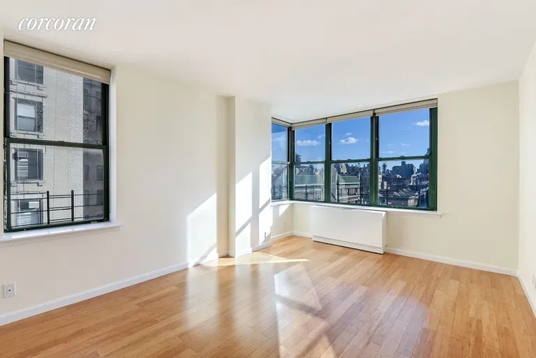 New York City Real Estate | View 2250 Broadway, 11D | room 2 | View 3