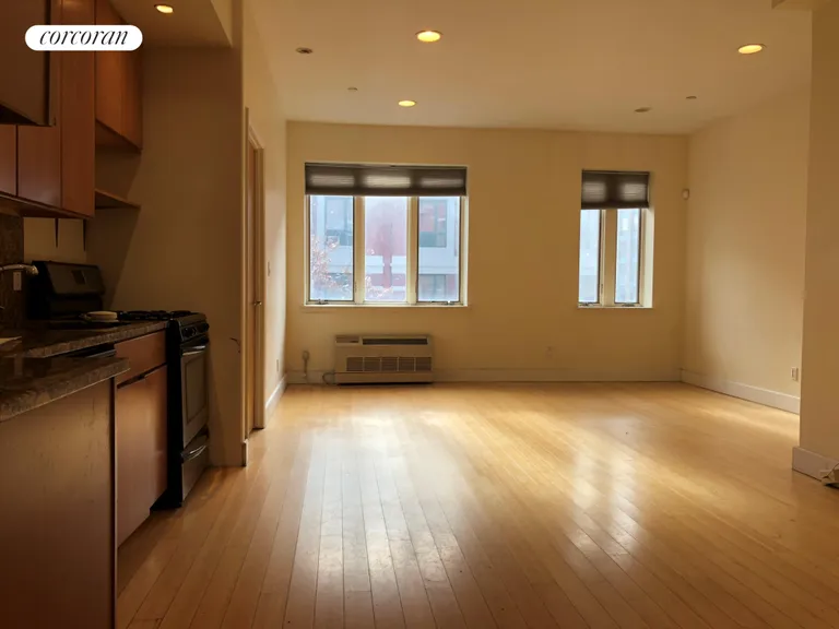 New York City Real Estate | View 467 Vanderbilt Avenue, 2B | room 2 | View 3