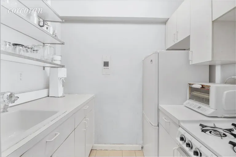 New York City Real Estate | View 25 West 13th Street, 3CN | Kitchen | View 5