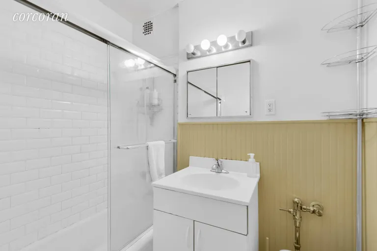 New York City Real Estate | View 25 West 13th Street, 3CN | Bathroom | View 6