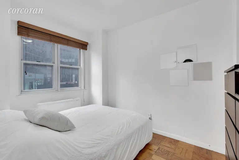 New York City Real Estate | View 211 East 53rd Street, 4J | room 3 | View 4