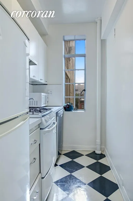 New York City Real Estate | View 299 West 12th Street, 7H | Kitchen | View 4