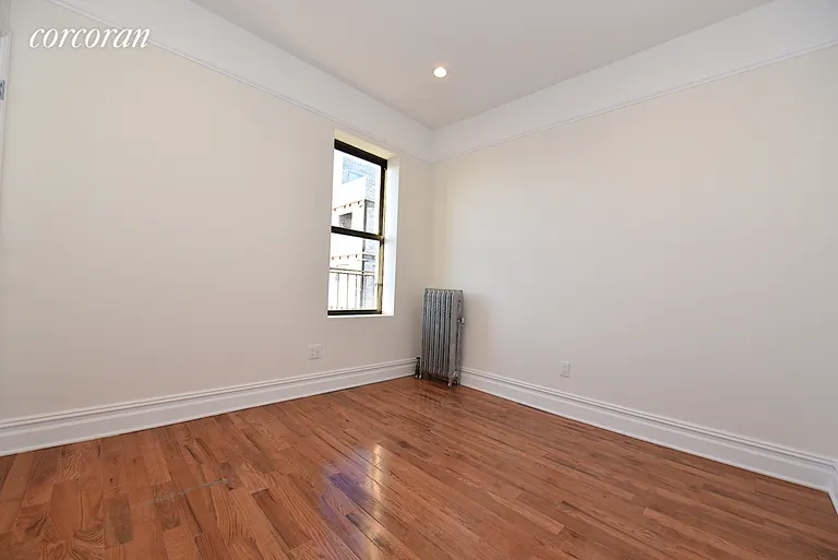 New York City Real Estate | View 30-86 32nd Street, 32 | room 7 | View 8