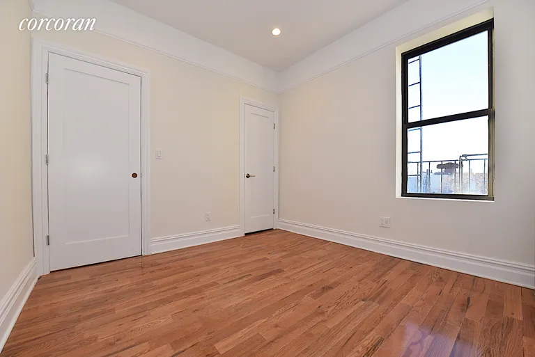 New York City Real Estate | View 30-86 32nd Street, 32 | room 6 | View 7