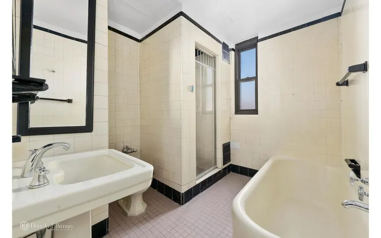 New York City Real Estate | View 400 West End Avenue, 19D | room 9 | View 10