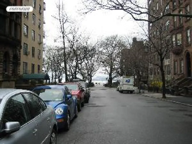 New York City Real Estate | View 14 Pierrepont Street, 4F | 1 Bath | View 1