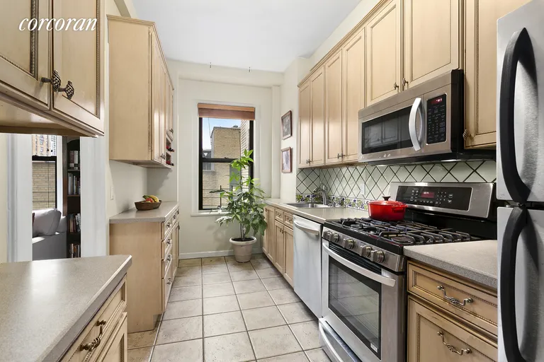 New York City Real Estate | View 215 West 92nd Street, 8F | room 5 | View 6