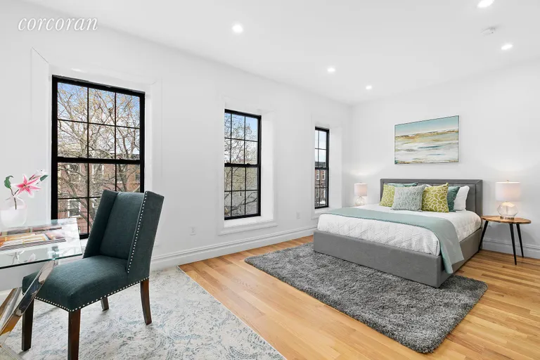 New York City Real Estate | View 372 Quincy Street | Large master with office area and walk-in closet! | View 5
