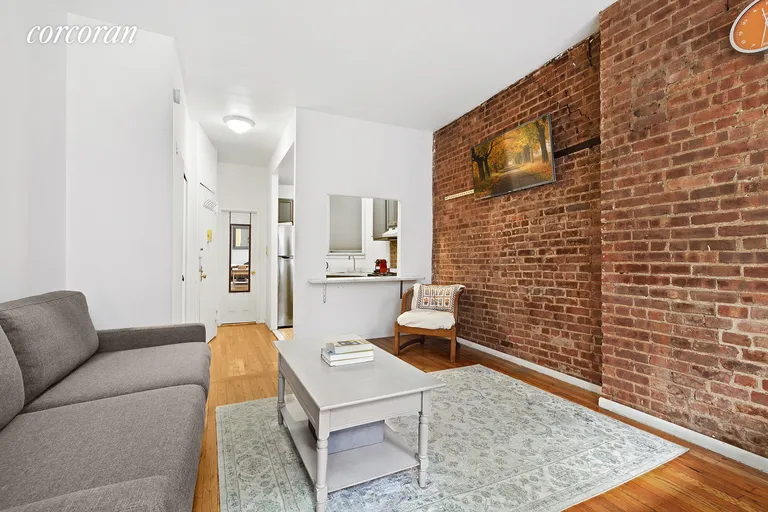 New York City Real Estate | View 331 East 92nd Street, 2A | room 1 | View 2