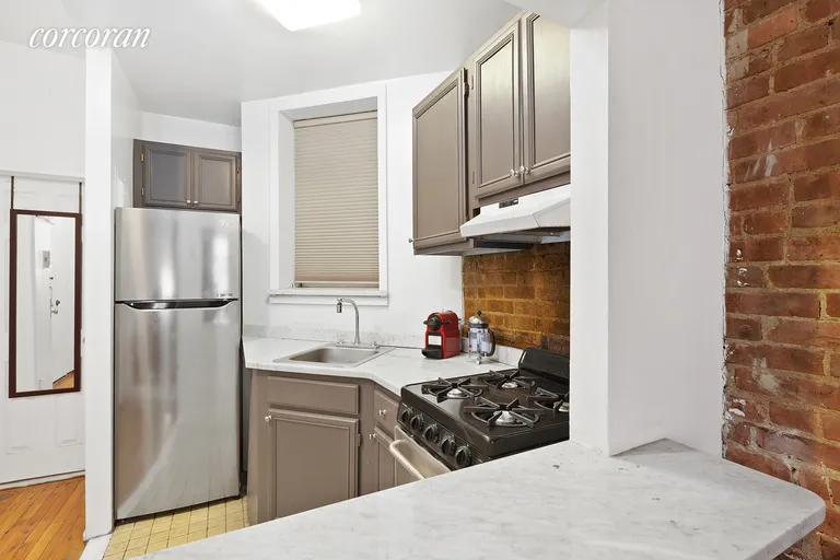 New York City Real Estate | View 331 East 92nd Street, 2A | room 2 | View 3