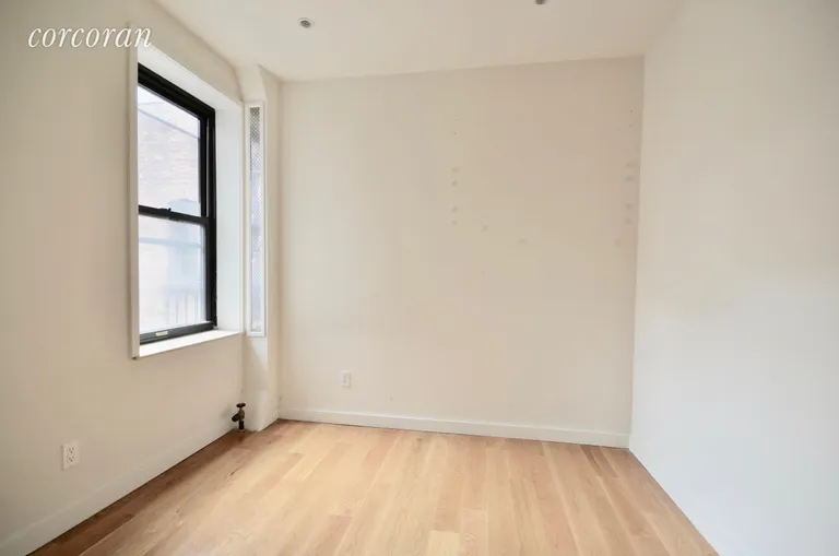 New York City Real Estate | View 206 Thompson Street, 11 | room 6 | View 7