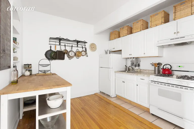 New York City Real Estate | View 221 East 18th Street, 5C | room 3 | View 4