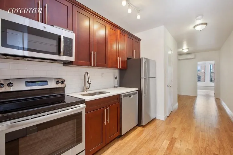New York City Real Estate | View 400 7th Avenue, 4R | 2 Beds, 2 Baths | View 1