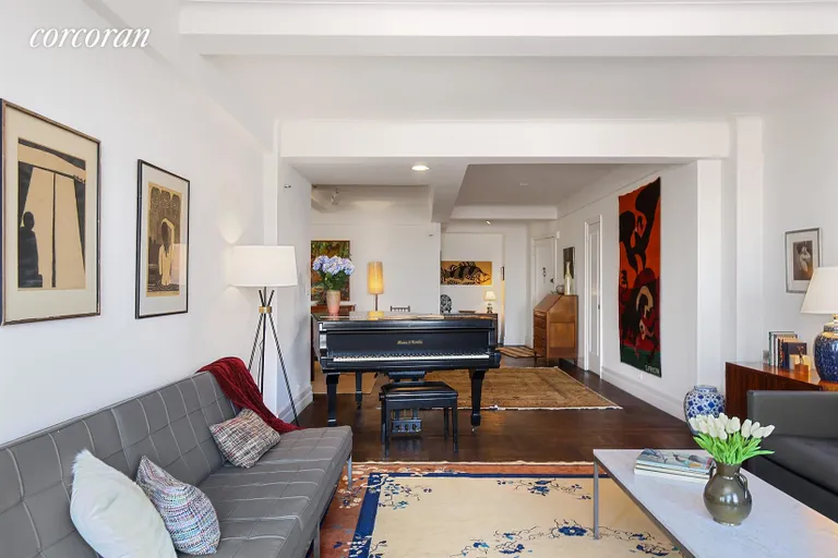 New York City Real Estate | View 40 West 77th Street, 15F | Living Room | View 2