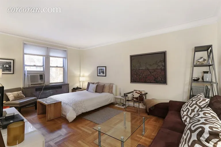 New York City Real Estate | View 210 West 19th Street, 5H | room 1 | View 2
