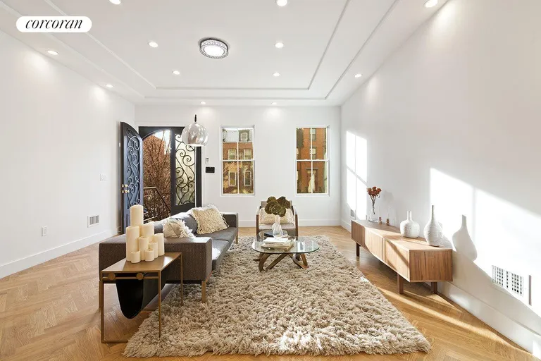 New York City Real Estate | View 81 Madison Street | 6 Beds, 7 Baths | View 1