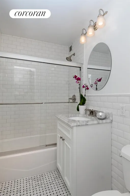New York City Real Estate | View 211 East 18th Street, 4E | Bathroom | View 4