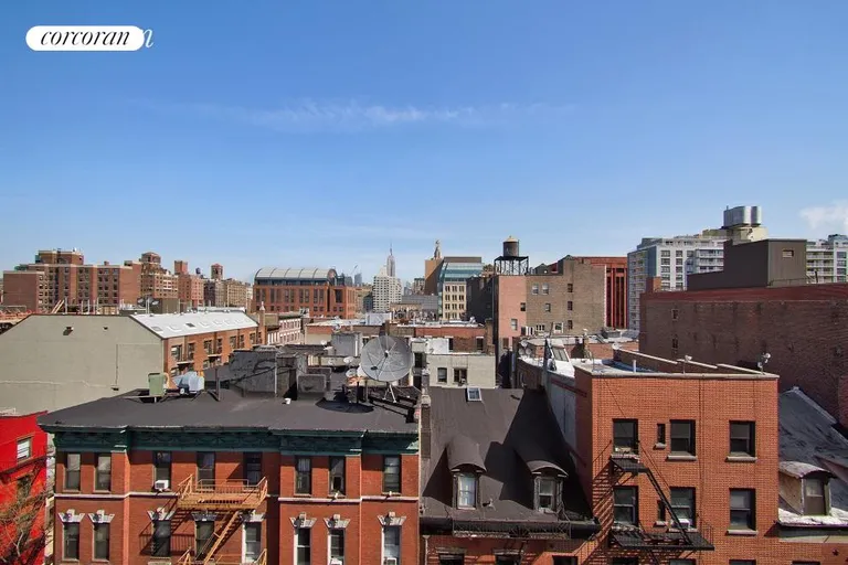 New York City Real Estate | View 184 Thompson Street, 6P | room 4 | View 5