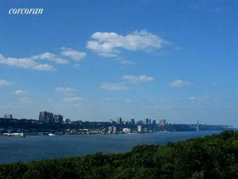 New York City Real Estate | View 340 Riverside Drive, 9C | 2 Beds, 2 Baths | View 1