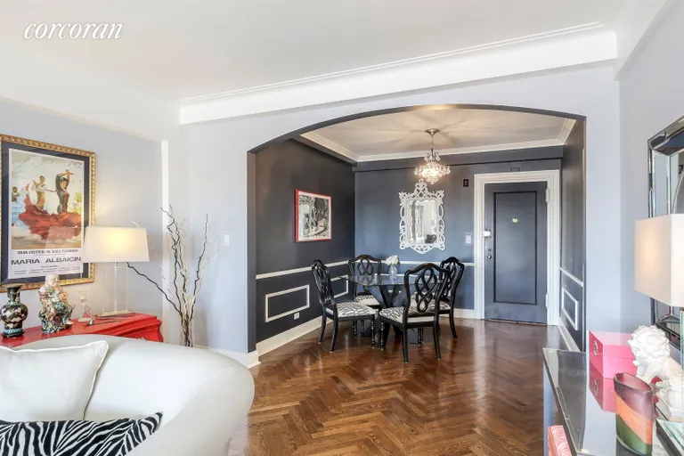 New York City Real Estate | View 33 East End Avenue, 7B | Dining Room | View 4
