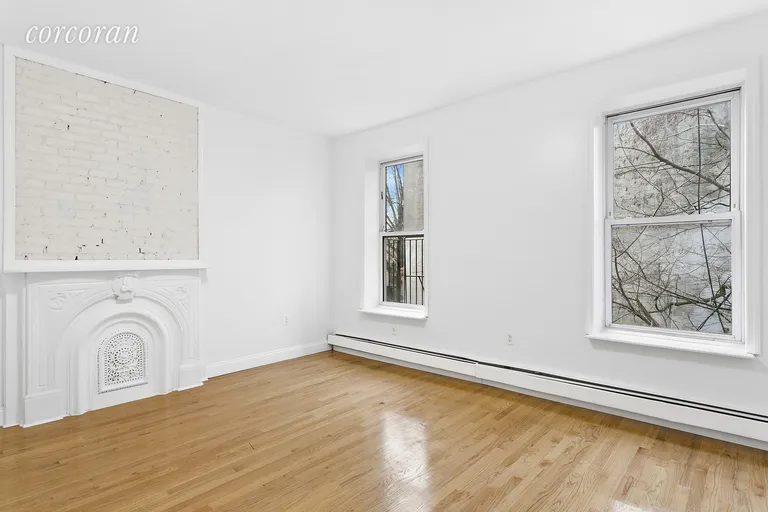 New York City Real Estate | View 402 Franklin Avenue, 2 | room 3 | View 4