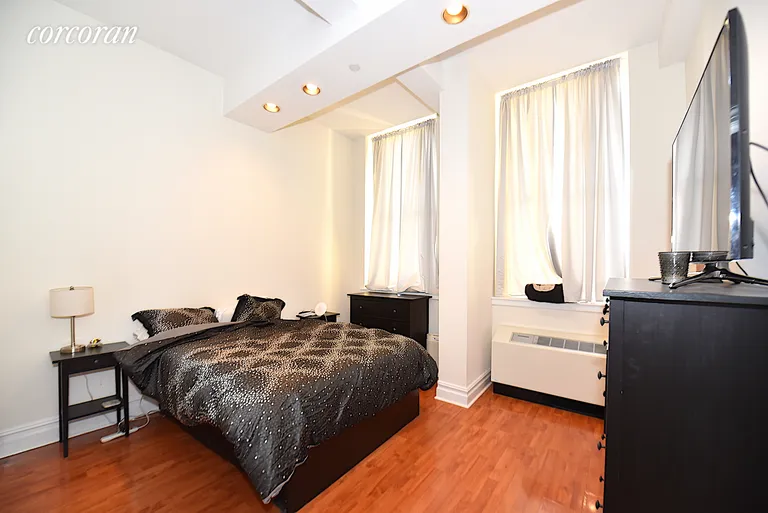 New York City Real Estate | View 45-02 Ditmars Boulevard, 523 | room 5 | View 6