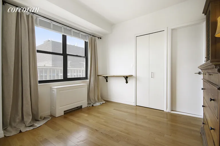 New York City Real Estate | View 7 East 14th Street, 21E | room 5 | View 6