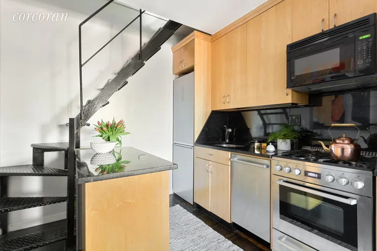 New York City Real Estate | View 712 Sackett Street, 4F | room 2 | View 3