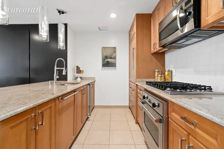 New York City Real Estate | View 205 East 85th Street, 16F | room 7 | View 8