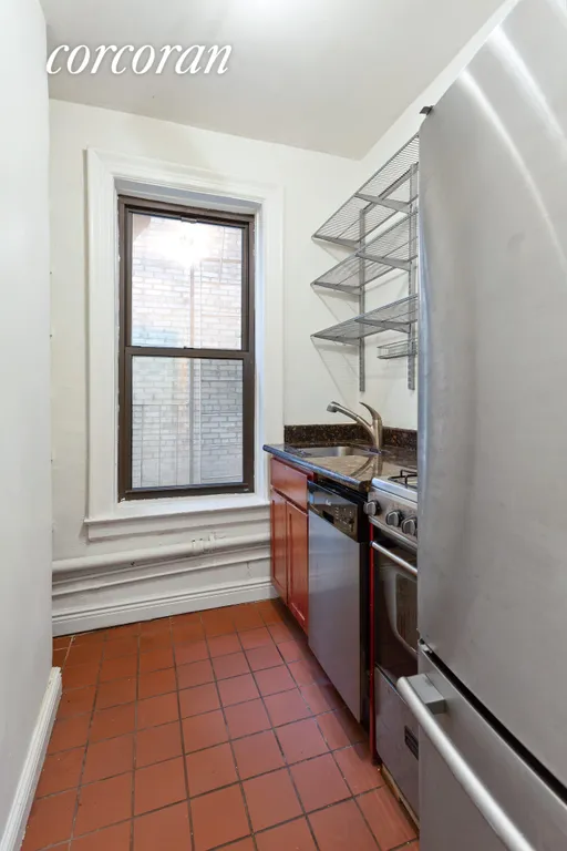 New York City Real Estate | View 125 Eastern Parkway, 2K | room 3 | View 4