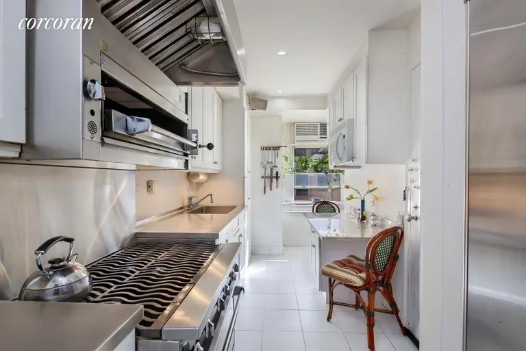 New York City Real Estate | View 419 East 57th Street, 15F | Kitchen | View 5