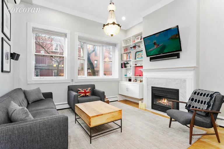 New York City Real Estate | View 489 6th Avenue, 1 | 2 Beds, 2 Baths | View 1