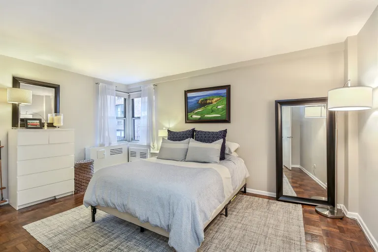 New York City Real Estate | View 233 East 69th Street, 2A | Bedroom | View 4