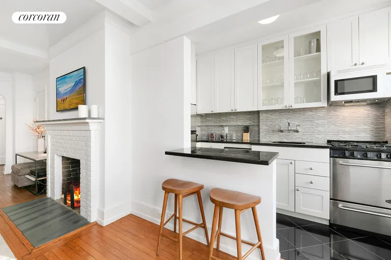 New York City Real Estate | View 302 West 12th Street, 14B | room 2 | View 3