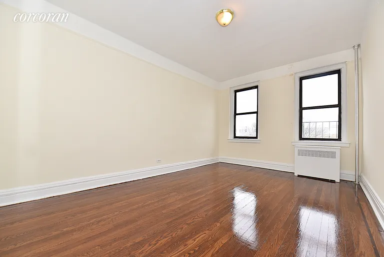 New York City Real Estate | View 25-90 35th Street, 4J | room 3 | View 4