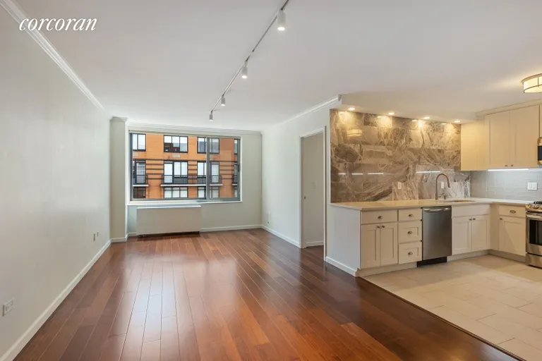 New York City Real Estate | View 2 South End Avenue, 9G | 3 Beds, 2 Baths | View 1