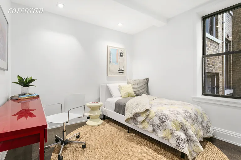 New York City Real Estate | View 18 West 70th Street, 1C | room 5 | View 6