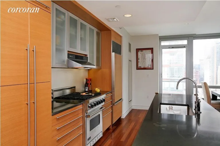 New York City Real Estate | View 30 West Street, 19B | room 2 | View 3