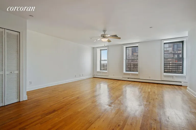 New York City Real Estate | View 581 5th Avenue, 3A | 2 Beds, 1 Bath | View 1