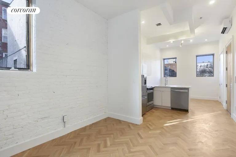 New York City Real Estate | View 589 Hicks Street, 1 | room 1 | View 2