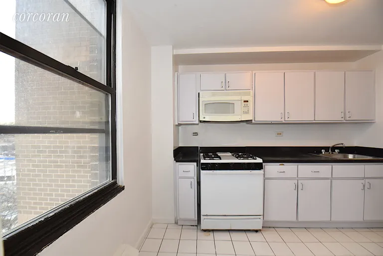 New York City Real Estate | View 235 South Lexington Avenue, 5P | room 7 | View 8