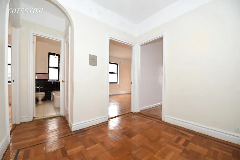 New York City Real Estate | View 655 Pelham Parkway North, 5-N | room 2 | View 3